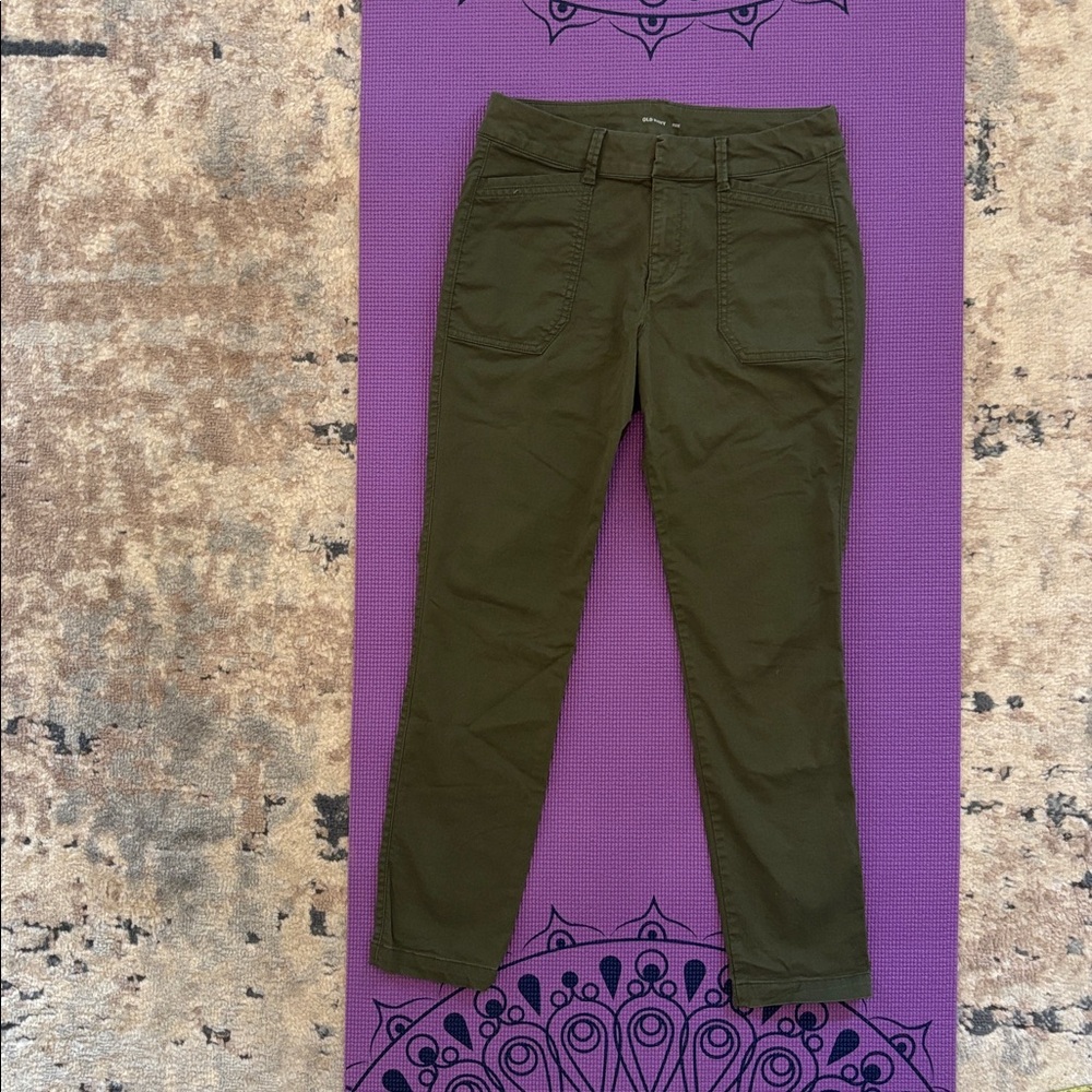 Old Navy Forest Green Casual Pants size 4